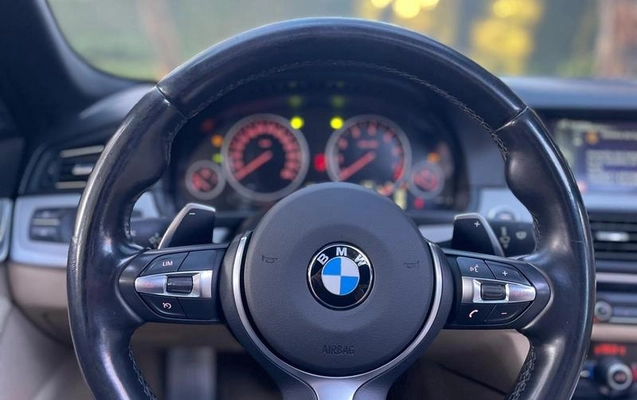 imagem-https://www.socarrao.com.br/sc-vehicle-images-prod/2332416/1788636904110-8175292_16_B_cf29e86d3f.jpeg