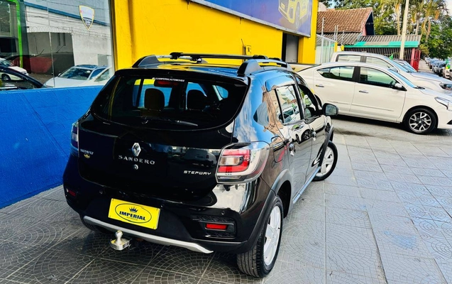 imagem-https://www.socarrao.com.br/sc-vehicle-images-prod/2332495/1789385514694-beb71fecdd814926a46d742f58aeba7b_1782503577073.jpg