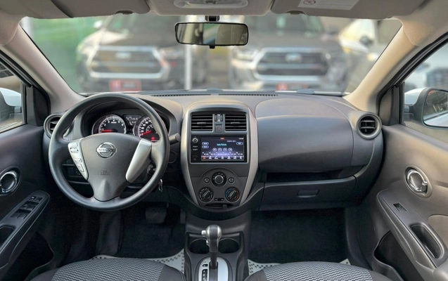 imagem-https://www.socarrao.com.br/sc-vehicle-images-prod/2333911/1782509886754-708987cf-2dae-4f78-8c95-0661017af136.jpg