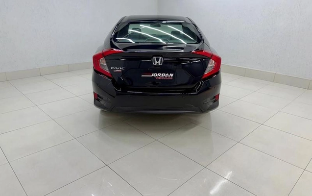 imagem-https://www.socarrao.com.br/sc-vehicle-images-prod/2334600/1783381552349-8226832_7_B_9255d16235.jpeg