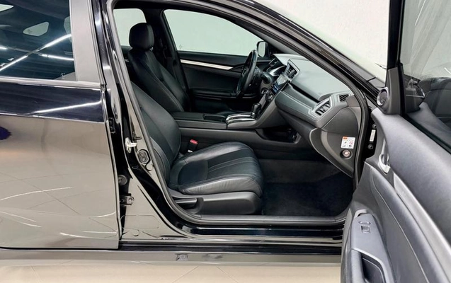 imagem-https://www.socarrao.com.br/sc-vehicle-images-prod/2334600/1783381552360-8226832_18_B_b7247d1978.jpeg
