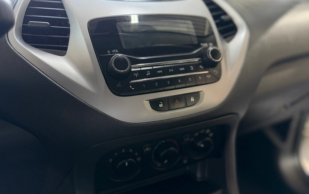 imagem-https://www.socarrao.com.br/sc-vehicle-images-prod/2337049/1782525246553-658b29bb-8020-4b88-bc01-c6e3aa5f616f.jpg
