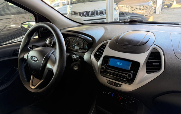 imagem-https://www.socarrao.com.br/sc-vehicle-images-prod/2337049/1782525246557-239e4c4c-05ff-4fe1-9f4d-9767575fe3d3.jpg