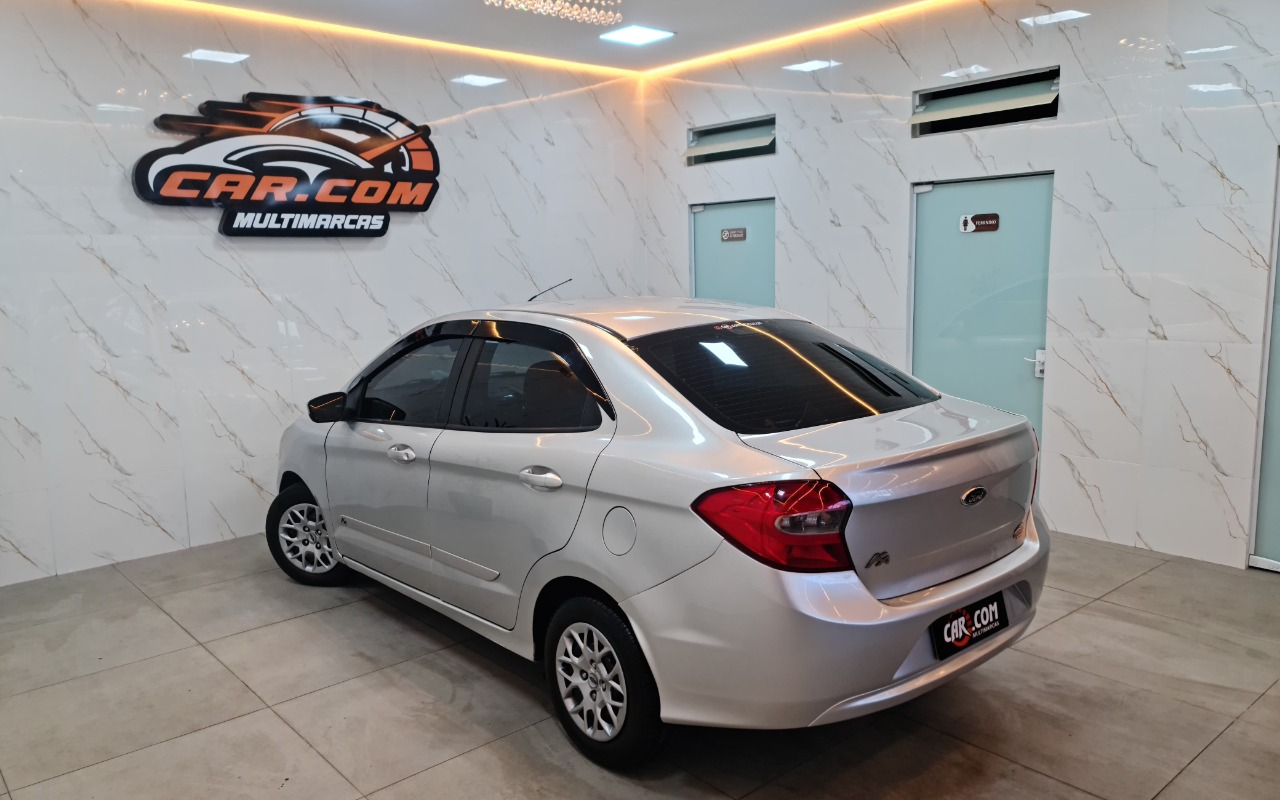 imagem-https://www.socarrao.com.br/sc-vehicle-images-prod/2337563/1783379176770-NC5qcGc.jpg