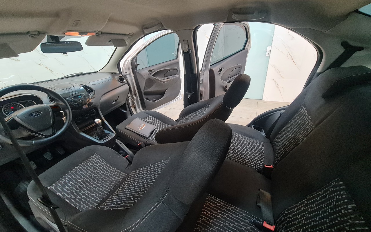 imagem-https://www.socarrao.com.br/sc-vehicle-images-prod/2337563/1783379177313-OC5qcGc.jpg