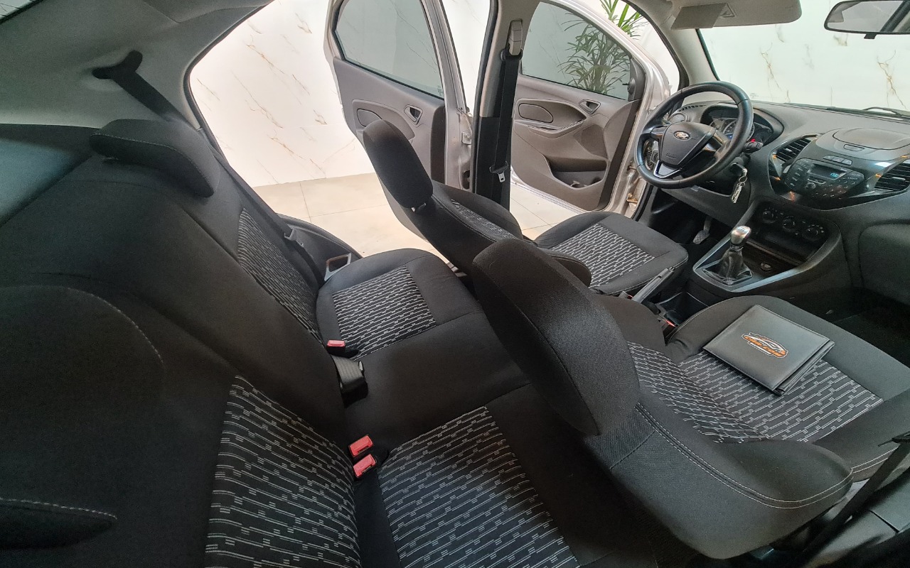 imagem-https://www.socarrao.com.br/sc-vehicle-images-prod/2337563/1783379177390-OS5qcGc.jpg