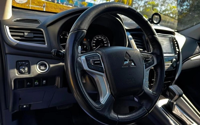 imagem-https://www.socarrao.com.br/sc-vehicle-images-prod/2344531/1789076163056-8226268_14_B_1154d2daa5.jpeg