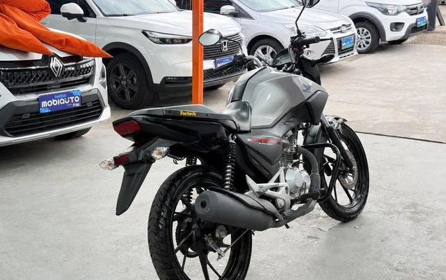 imagem-https://www.socarrao.com.br/sc-vehicle-images-prod/2344651/1788199313215-8217158_6_B_19c0a273b5.jpeg