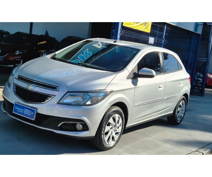 Chevrolet Onix 2013 Prata — foto 1 de 3