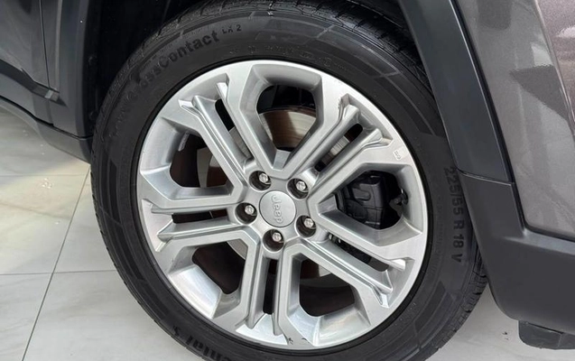 imagem-https://www.socarrao.com.br/sc-vehicle-images-prod/2344838/1788378345479-8227199_5_B_727b304443.jpeg