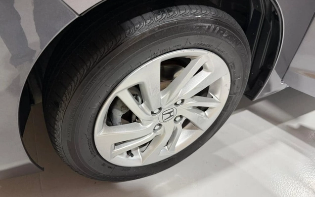 imagem-https://www.socarrao.com.br/sc-vehicle-images-prod/2345071/1784640236702-vehicle_image_1782571569_71fd26197675a89814d1b82a33749754.jpeg