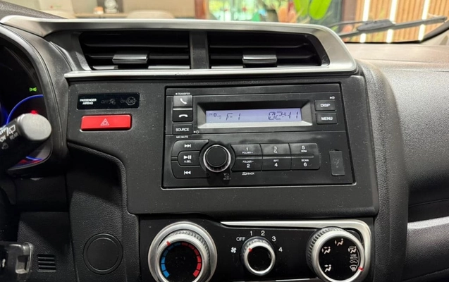 imagem-https://www.socarrao.com.br/sc-vehicle-images-prod/2345071/1784640236719-vehicle_image_1782571593_00e9497ad53340d015b7ebe182a2e2f0.jpeg