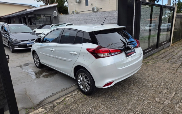 imagem-https://www.socarrao.com.br/sc-vehicle-images-prod/2345101/1782572136980-SU1HLTIwMjYwNjA5LVdBMDAzNCgxKS5qcGc.jpg