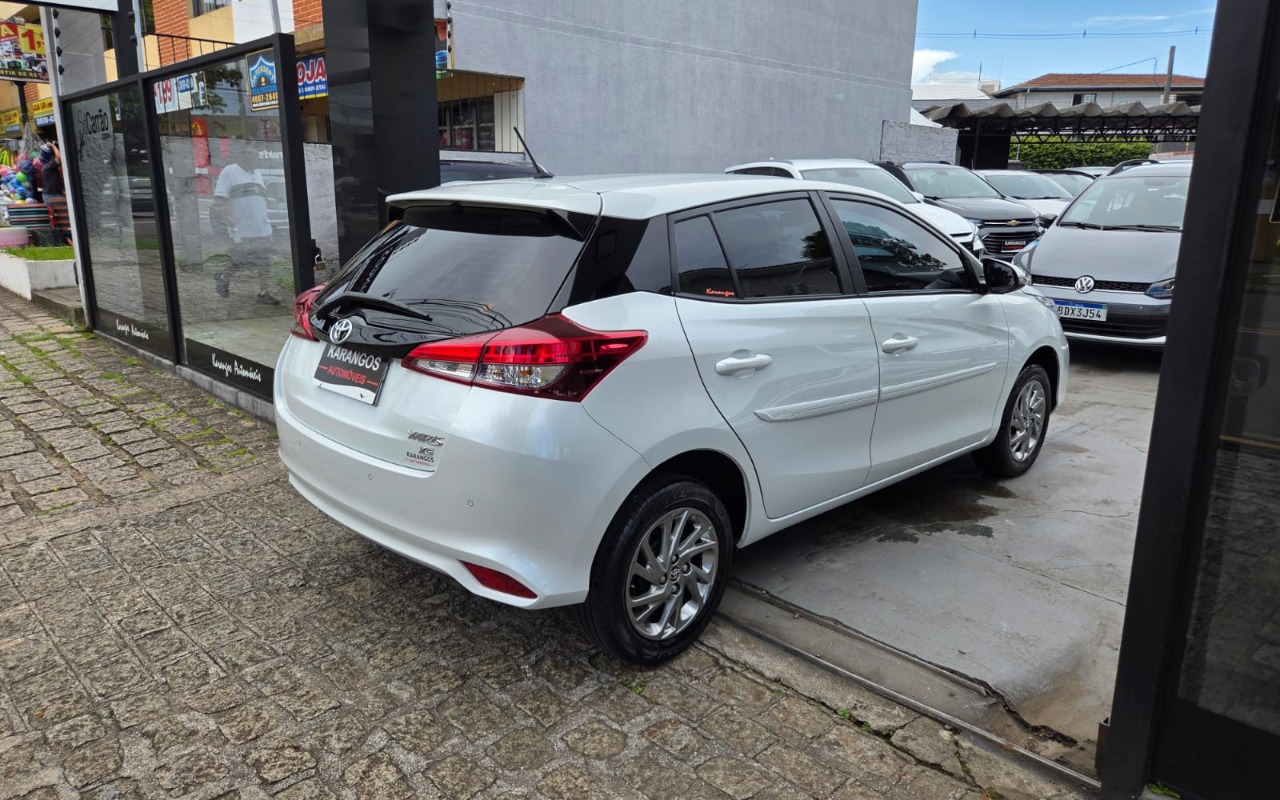 imagem-https://www.socarrao.com.br/sc-vehicle-images-prod/2345101/1782572137058-SU1HLTIwMjYwNjA5LVdBMDAzOCgxKS5qcGc.jpg