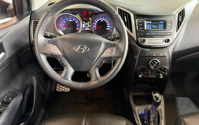 imagem-https://www.socarrao.com.br/sc-vehicle-images-prod/2345142/1782651550717-8228110_7_B_db6e930f95.jpeg