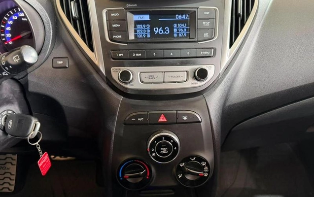 imagem-https://www.socarrao.com.br/sc-vehicle-images-prod/2345142/1782651550722-8228110_8_B_68e39c8ead.jpeg