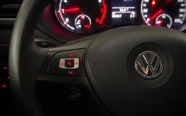 imagem-https://www.socarrao.com.br/sc-vehicle-images-prod/2345170/1789393694079-8224368_15_B_548e558a46.jpeg