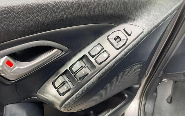 imagem-https://www.socarrao.com.br/sc-vehicle-images-prod/2345174/1788976741969-8180948_12_B_a79a05cd03.jpeg