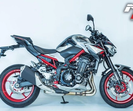 KAWASAKI Z 900 2023 Prata — foto 1 de 3