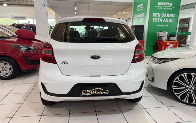 imagem-https://www.socarrao.com.br/sc-vehicle-images-prod/2345302/1791306953088-8225096_2_B_0d10bc3a04.jpeg