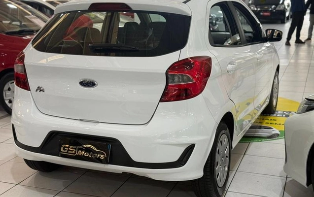 imagem-https://www.socarrao.com.br/sc-vehicle-images-prod/2345302/1791306953090-8225096_5_B_fb40da455f.jpeg