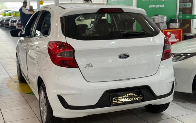 imagem-https://www.socarrao.com.br/sc-vehicle-images-prod/2345302/1791306953092-8225096_8_B_9f748306b1.jpeg