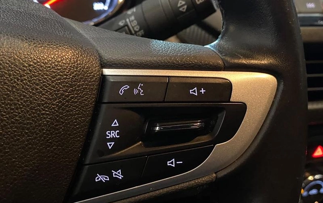 imagem-https://www.socarrao.com.br/sc-vehicle-images-prod/2345895/1787664110487-8212528_8_B_9bbf1abf07.jpeg