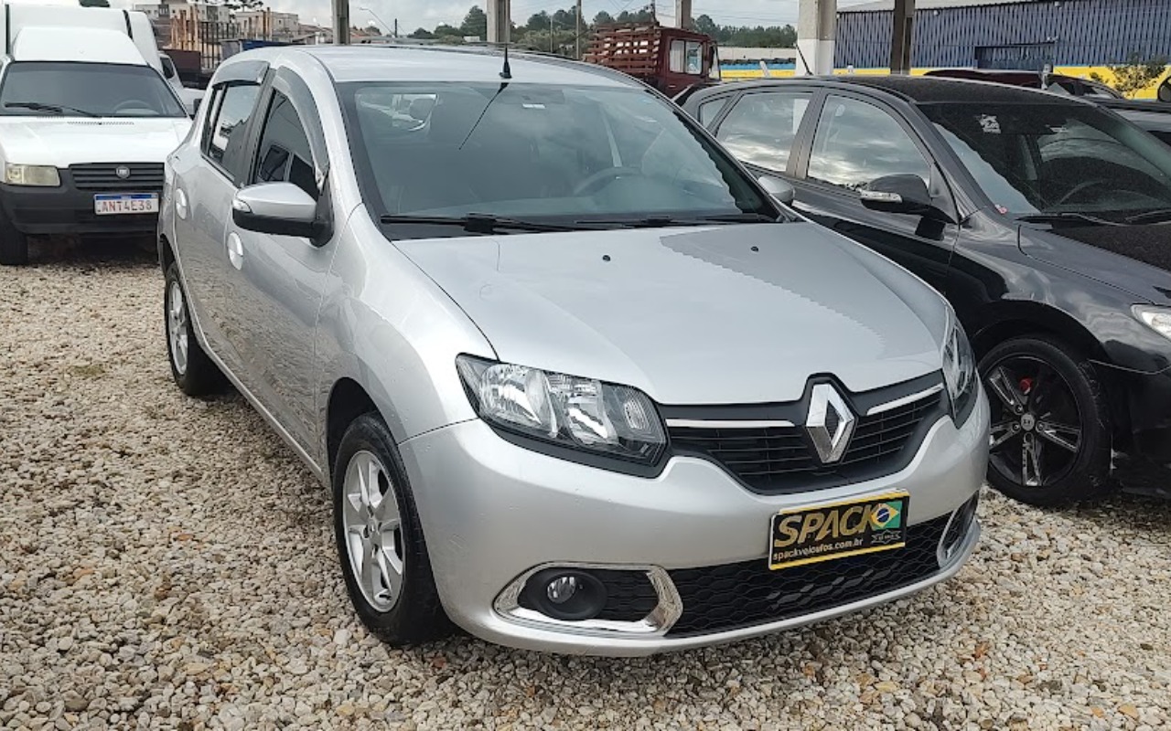 Renault Sandero vibe Flex 1.0 12V 5p na cor Prata em Campo Largo / PR - 2346683