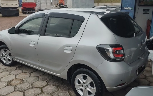 imagem-https://www.socarrao.com.br/sc-vehicle-images-prod/2346683/1782592160742-SU1HXzIwMjYwNjI3XzE2MjIwOTE3Ny5qcGc.jpg