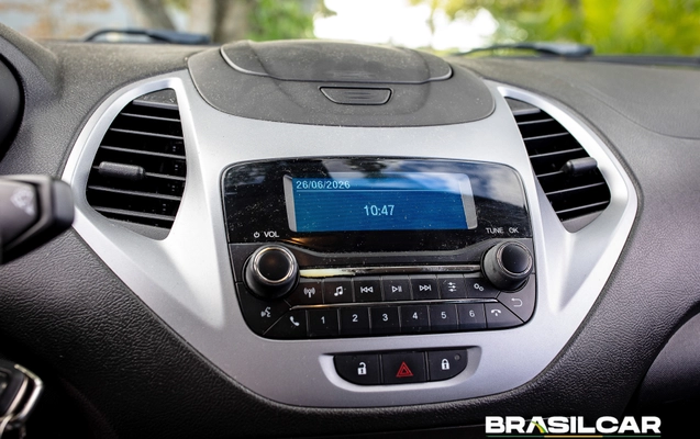 imagem-https://www.socarrao.com.br/sc-vehicle-images-prod/2347228/1782612884040-003_e6d7f5106b97f935ad0d6bbe19bafec3.jpg