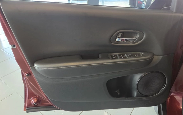 imagem-https://www.socarrao.com.br/sc-vehicle-images-prod/23502/1777484878602-71344b5f-e488-4e27-a7a4-b111a45f2207.jpeg