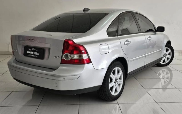 imagem-https://www.socarrao.com.br/sc-vehicle-images-prod/2361699/1788966736958-7780538_7_B_7a4729def2.jpeg