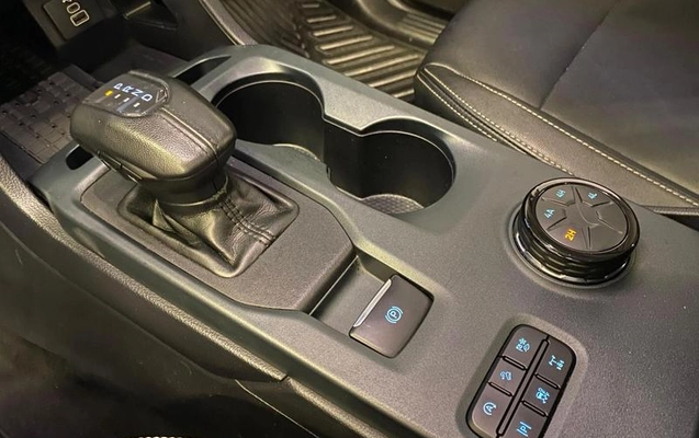imagem-https://www.socarrao.com.br/sc-vehicle-images-prod/2362515/1789485202554-8219539_4_B_ddc83cbfd0.jpeg