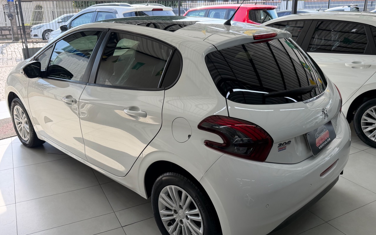 imagem-https://www.socarrao.com.br/sc-vehicle-images-prod/2364122/1782743907384-SU1HXzkxMTUuanBlZw.jpeg
