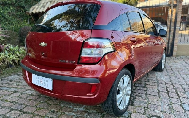 imagem-https://www.socarrao.com.br/sc-vehicle-images-prod/2364226/1789132202671-8198211_2_B_c17fcc4de5.jpeg