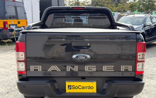 imagem-https://www.socarrao.com.br/sc-vehicle-images-prod/2364345/1782744997335-258b1026-2b38-4d34-9bb3-e80a0691e68e.jpg