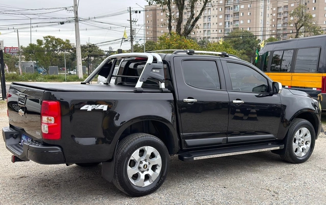 imagem-https://www.socarrao.com.br/sc-vehicle-images-prod/2364568/1782745972053-044daa9f-4b6f-453e-8784-da5adee27cb4.jpg