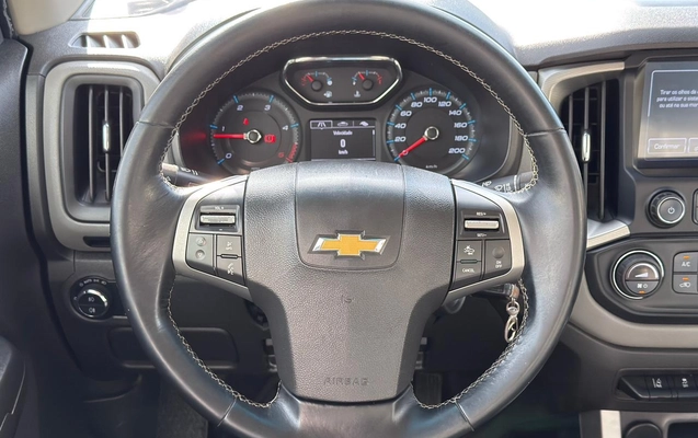 imagem-https://www.socarrao.com.br/sc-vehicle-images-prod/2364570/1787780608403-b6ee5ab1-4d37-4eed-829c-dcb0fcce776a.jpg