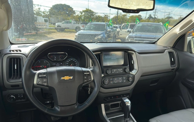 imagem-https://www.socarrao.com.br/sc-vehicle-images-prod/2364570/1787780608405-4a5e88c0-1e44-4d36-a0af-e3f1333d2355.jpg