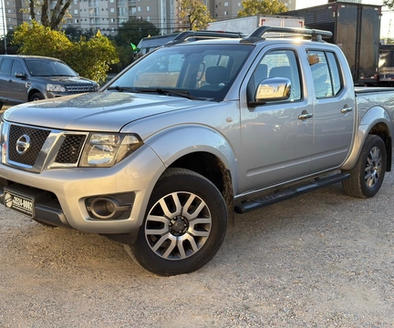 Nissan Frontier 2016 Prata — foto 1 de 3