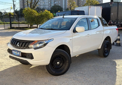 Mitsubishi L200 2021 Branco — foto 1 de 3