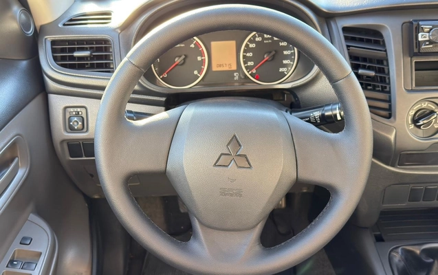 imagem-https://www.socarrao.com.br/sc-vehicle-images-prod/2364688/1789696205689-a841652a-9824-4412-9226-e532ef2c9e83.jpg