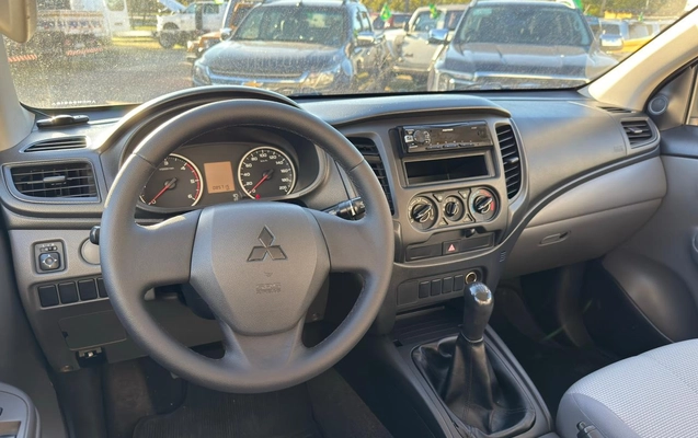imagem-https://www.socarrao.com.br/sc-vehicle-images-prod/2364688/1789696205690-b1b06a2e-bbb5-4d5e-b9d9-1d18f59fbbfb.jpg