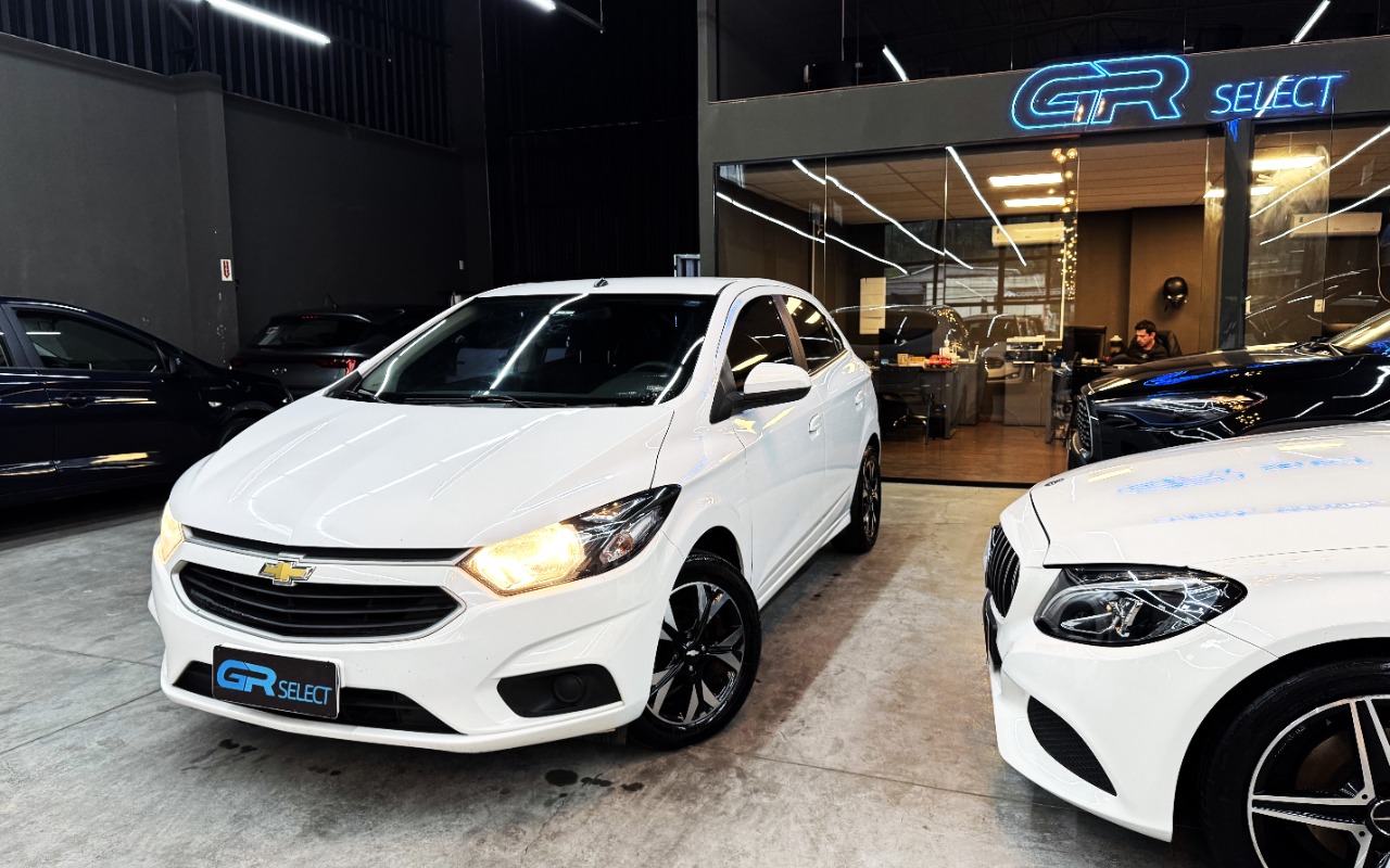 imagem-https://www.socarrao.com.br/sc-vehicle-images-prod/2365039/1782747816270-SU1HXzA2ODIuSlBH.JPG