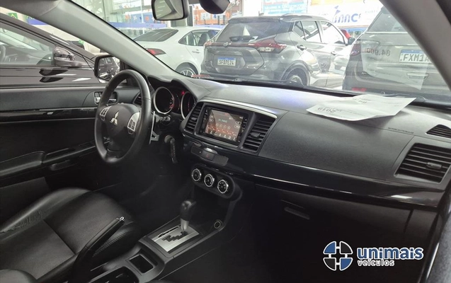 imagem-https://www.socarrao.com.br/sc-vehicle-images-prod/2365257/1782749390480-82a24008-fed6-4bc9-8db7-79f99bf659e620260629105116.jpeg