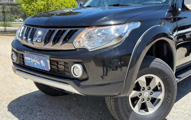 imagem-https://www.socarrao.com.br/sc-vehicle-images-prod/2365464/1787781243356-1ff29a33-d325-4e3f-a5e4-adbb60980a76.jpg
