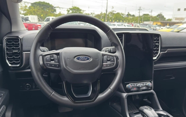 imagem-https://www.socarrao.com.br/sc-vehicle-images-prod/2365472/1782750145404-01a4c4eb-bd03-447c-bd5b-3b6d53ad513f.jpg