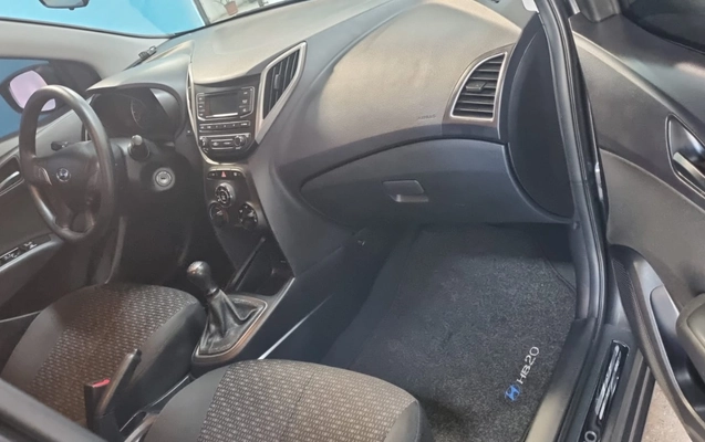 imagem-https://www.socarrao.com.br/sc-vehicle-images-prod/2366259/1782761210603-V2hhdHNBcHAgSW1hZ2UgMjAyNi0wNi0yOSBhdCAxMC4yOC41NC5qcGVn.jpeg