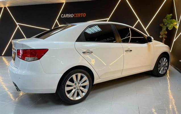 imagem-https://www.socarrao.com.br/sc-vehicle-images-prod/2366378/1782762400969-O0hL08i9y4gqcQ5fvHYthgDtE6LxBddL.jpg