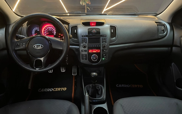 imagem-https://www.socarrao.com.br/sc-vehicle-images-prod/2366378/1782762400970-WRjcCjd2nIr8nf7BsiGsNdT7VK2pDvST.jpg
